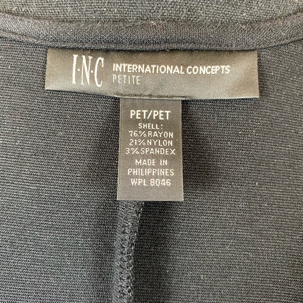 **SOLD** INC International Concepts Ruffle Shell - Picture 6 of 6